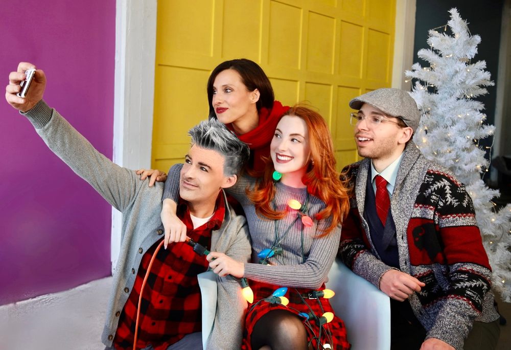Tinseltone Carolers