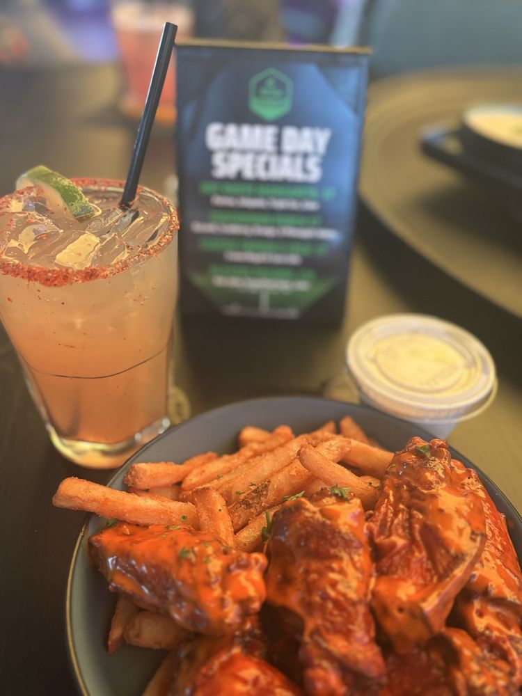 Social spots from Five O Fore