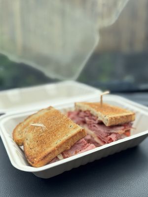 Honokaʻa Country Market by null