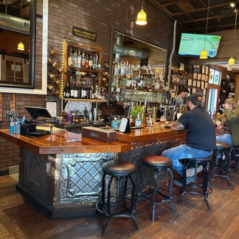 Fair Oaks Brew Pub - Inside. - American Near Me - Fair Oaks, California