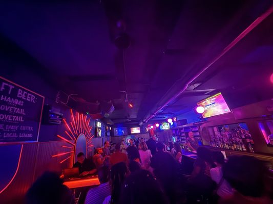 Alice's Lounge by null