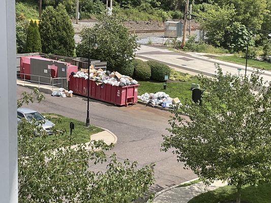 The Pointe at River Glen