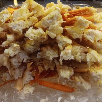 Great Plaza Buffet - Great Plaza Buffet is very generous in making sure you never run out of snow crab. - Chinese Near Me - San Diego, California