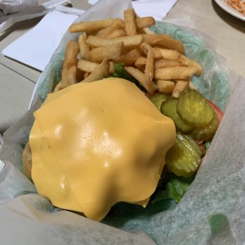 Tune Inn - Tony 's Beer Battered Burger - Dive Bars Near Me - Washington, DC, District of Columbia
