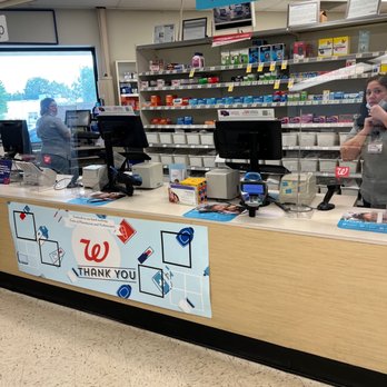 Walgreens - No help - Cosmetics & Beauty Supply Near Me - Seminole, Florida