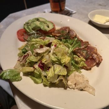 The Cheesecake Factory - Seared Tuna Tataki Salad - Desserts Near Me - Cypress, Texas The Cheesecake Factory - Seared Tuna Tataki Salad - Desserts Near Me - Cypress, Texas