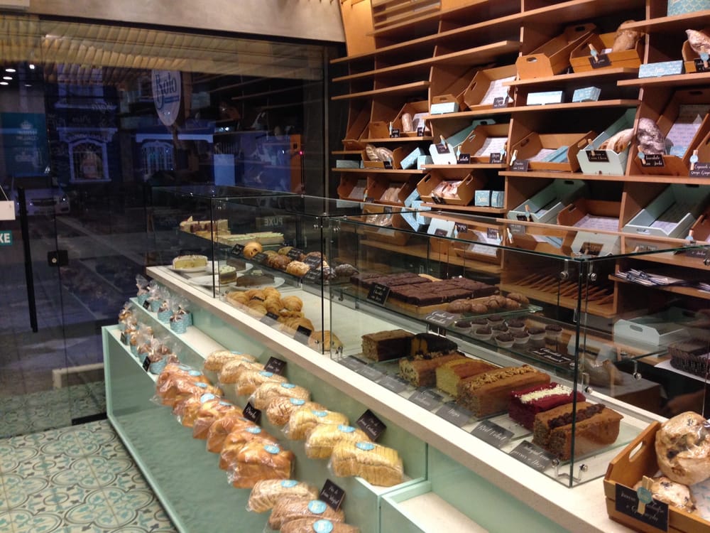 FICA VAI TER BOLO R. Itapicuru, 405, São Paulo SP, Brazil