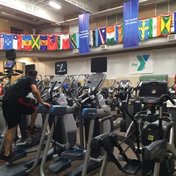 McGaw YMCA - McGaw fitness center - Gyms Near Me - Evanston, Illinois