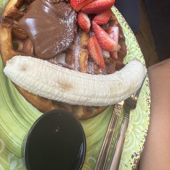 Cafe Dolce - Waffle Nutella - Coffee & Tea Near Me - Solvang, California