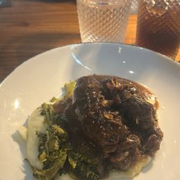 Short beef rib entree Short beef rib entree