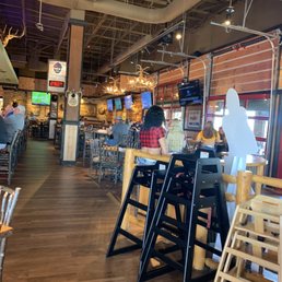 TWIN PEAKS - Updated July 2025 - 220 Photos & 53 Reviews - 8660 N