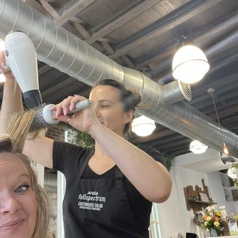 GiGi Salon Styling Studio - Aveda Concept Salon - Excellent stylist - Hair Salons Near Me - Astoria, New York GiGi Salon Styling Studio - Aveda Concept Salon - Excellent stylist - Hair Salons Near Me - Astoria, New York