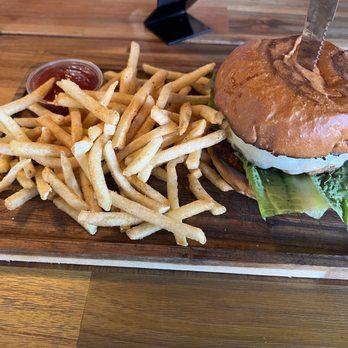 Hillside Tap Room & Eatery - Average. Small party - Beer Bar Near Me - Martinez, California Hillside Tap Room & Eatery - Average. Small party - Beer Bar Near Me - Martinez, California
