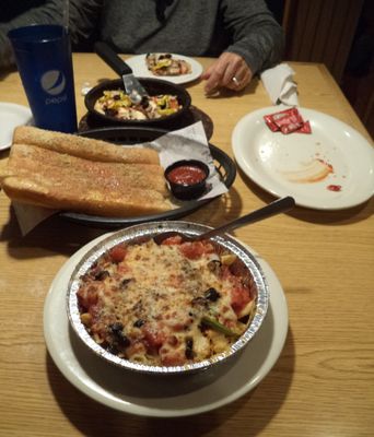 PIZZA HUT - Updated January 2025 - 13 Photos & 19 Reviews - 8 N