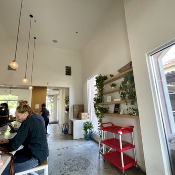 The Combine Kitchen - Bar counter spots for studying - Coffee & Tea Near Me - Rancho Cucamonga, California The Combine Kitchen - Bar counter spots for studying - Coffee & Tea Near Me - Rancho Cucamonga, California