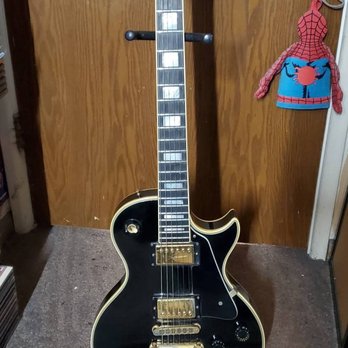 Hidden Music - My 1980 LP Custom. I trust only John with her. - Musical Instruments & Teachers Near Me - Palos Hills, Illinois Hidden Music - My 1980 LP Custom. I trust only John with her. - Musical Instruments & Teachers Near Me - Palos Hills, Illinois