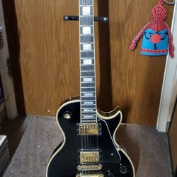 Hidden Music - My 1980 LP Custom. I trust only John with her.