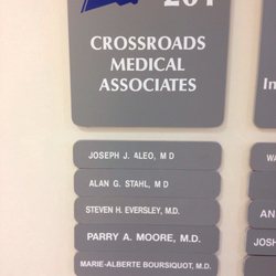 Crossroads Medical Assoc - Signage