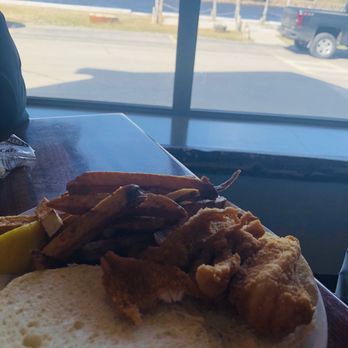Hosmers Marina - Marinas Near Me - Ogdensburg, New York