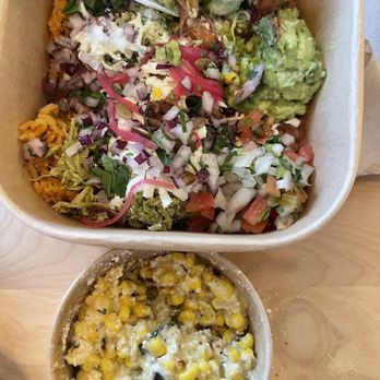 Sweetchilango - Plato de Pollo Pipian Esquites - Fast Food Near Me - Wheaton, Illinois Sweetchilango - Plato de Pollo Pipian Esquites - Fast Food Near Me - Wheaton, Illinois