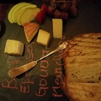 DiWine - Wine Bars Near Me - Astoria, New York DiWine - Wine Bars Near Me - Astoria, New York