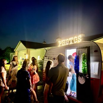 Reflections Photo Lounge - Photo Booth Rentals Near Me - Columbia, Illinois Reflections Photo Lounge - Photo Booth Rentals Near Me - Columbia, Illinois
