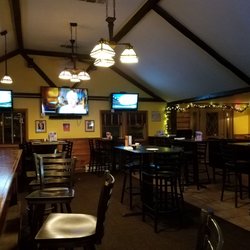 Roberto S Log Cabin 26 Photos 40 Reviews Pizza 383