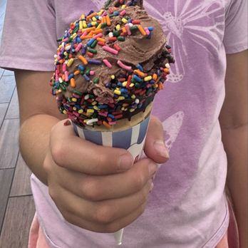 Scoops on the Corner - Ice Cream & Frozen Yogurt Near Me - Longmont, Colorado Scoops on the Corner - Ice Cream & Frozen Yogurt Near Me - Longmont, Colorado