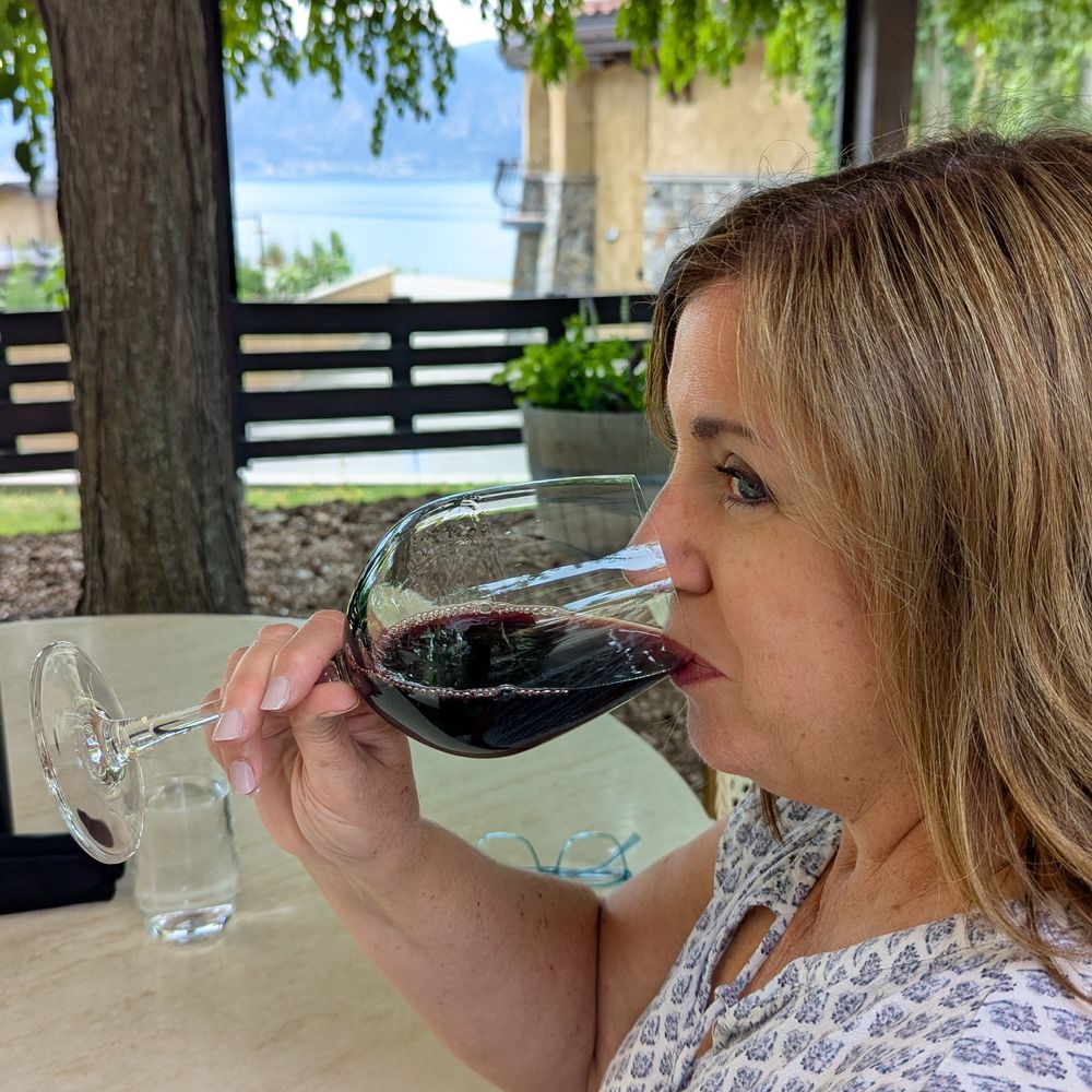 Lake Breeze Vineyards - Wineries Near Me - Naramata, British Columbia Lake Breeze Vineyards - Wineries Near Me - Naramata, British Columbia