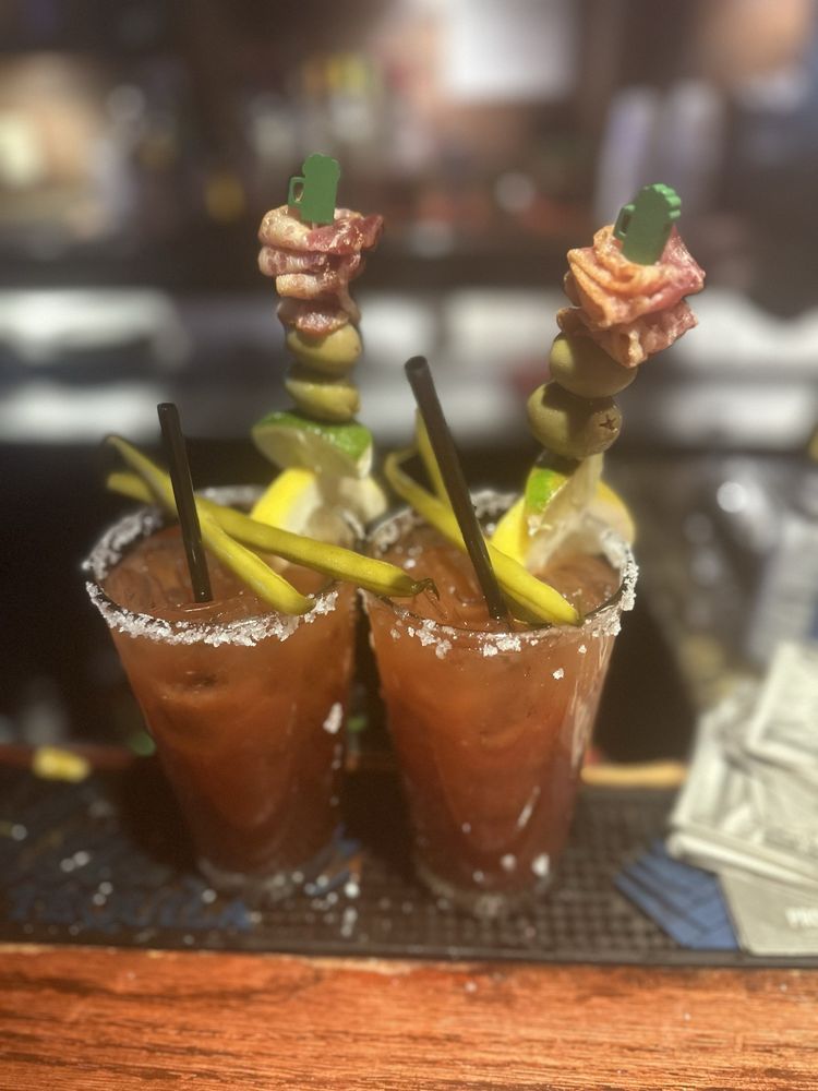 Murray's Saloon & Eatery