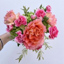 Cheerful Flowers and Gifts