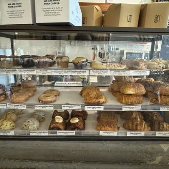 Brewpoint Craft Elmhurst - Baked Goods Display - Coffee & Tea Near Me - Elmhurst, Illinois