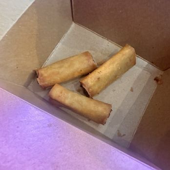Mano Modern Cafe - App- Lumpia (6 pcs) - Filipino Near Me - Chicago, Illinois