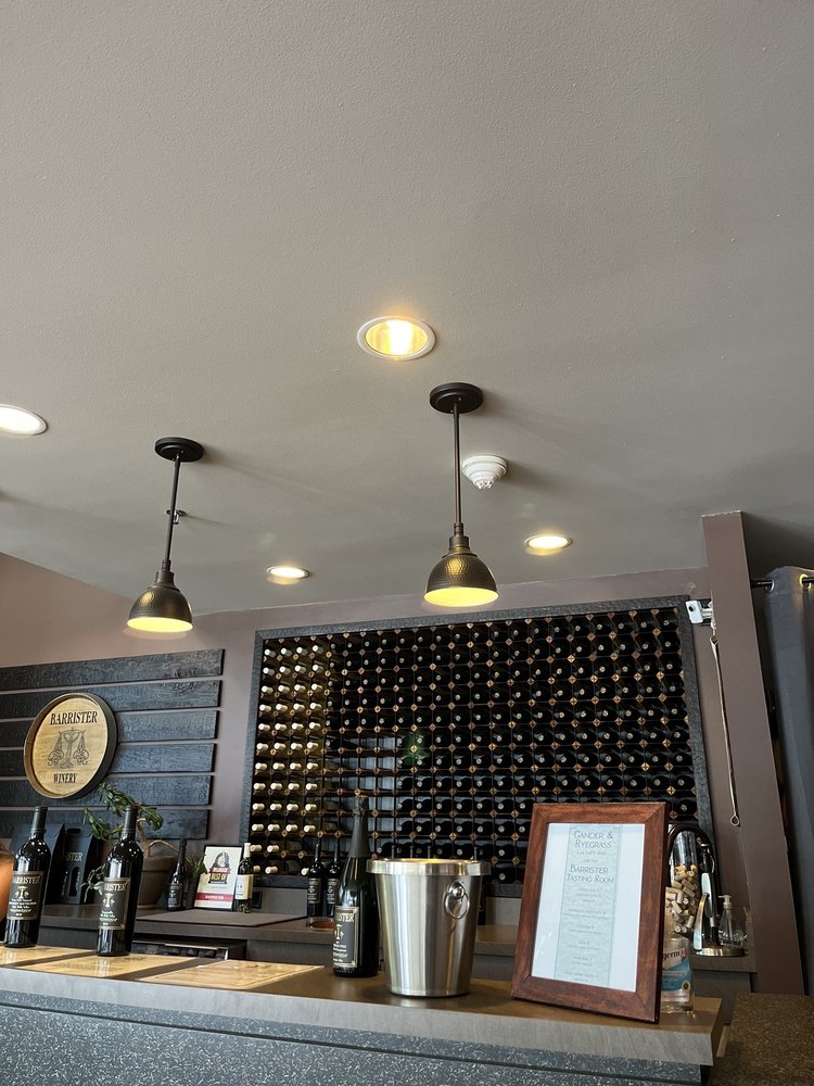 Barrister Winery Tasting Room - vineyard in Spokane, WA