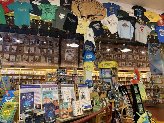 Copperfield's Books by null