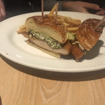 Doc B's Restaurant + Bar - New American Near Me - Chicago, Illinois