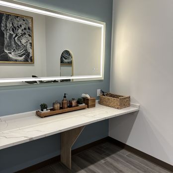 Truerest Float Spa - Area with q tips, lotions, and other products to freshen up - Float Spa Near Me - Belle View, Virginia