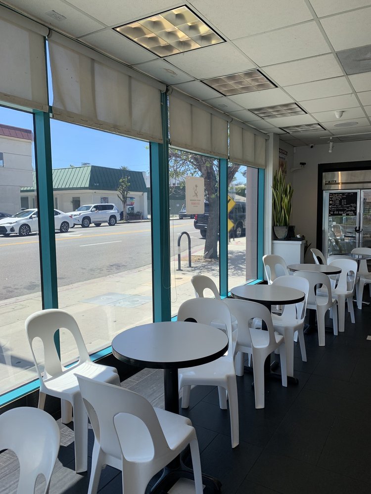 PENGUIN’S PLACE FROZEN YOGURT 126 Photos & 184 Reviews 2180