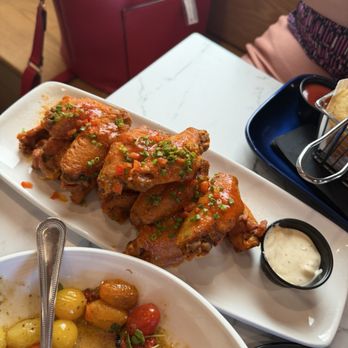 Illusive Restaurant & Bar - Wings - American Near Me - Rensselaer, New York Illusive Restaurant & Bar - Wings - American Near Me - Rensselaer, New York