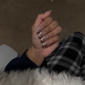 Luxy Nail Spa - Nail Salons Near Me - Walnut Creek, California