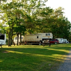 Quiet Oaks Campground - Entrance RV sites