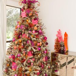 Magical Holiday Designs - pink and fuchia christmas tree
