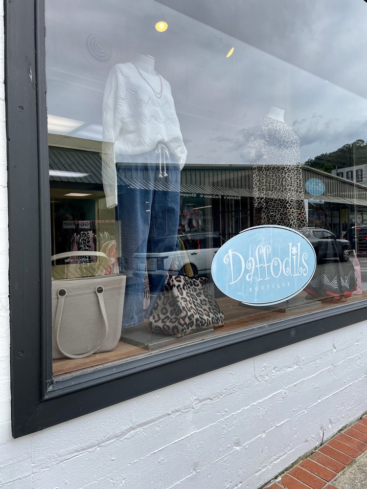 DAFFODIL’S Updated June 2024 165 W Court St, Prestonsburg, Kentucky