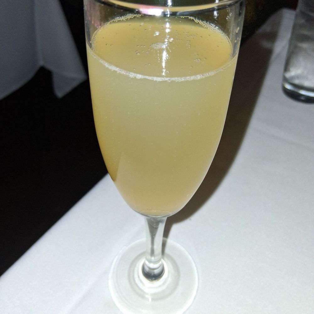 Smith & Wollensky - Chicago - Gilded Pear Sparkler - Steakhouses Near Me - Chicago, Illinois Smith & Wollensky - Chicago - Gilded Pear Sparkler - Steakhouses Near Me - Chicago, Illinois