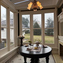 Korner's Folly - Breakfast room with skylights