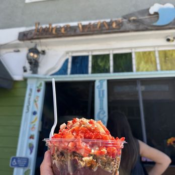 Juice Wave - Açaí bowl - Juice Bars & Smoothies Near Me - San Diego, California