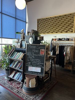 MOTO Delicatessen & Bodega by null