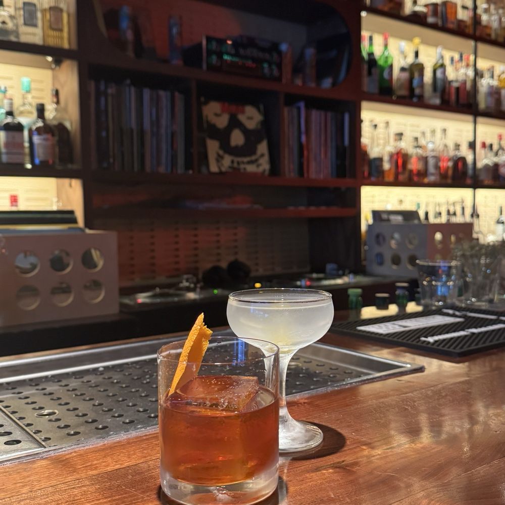 Old fashion and dirty martini