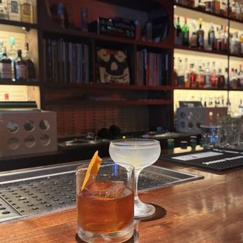 Bad Medicine - Old fashion and dirty martini - Cocktail Bars Near Me - Cleveland, Ohio