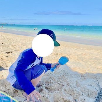 Lanikai Beach - Building sandcastles - Beaches Near Me - Kailua, Hawaii